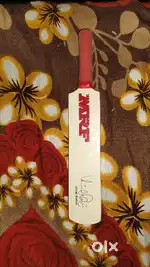 Cricket bat Virat  Kohli original Signatures