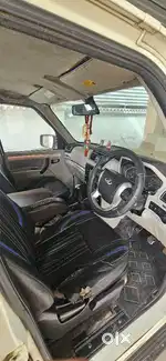 Mahindra Scorpio s10 top model