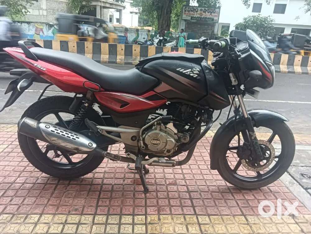 2014 model pulsar 150