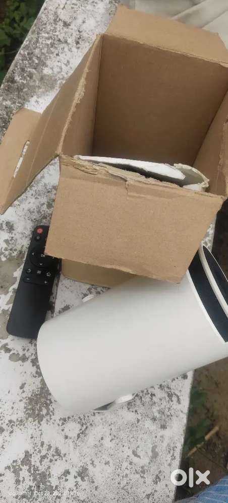 Projector HY300