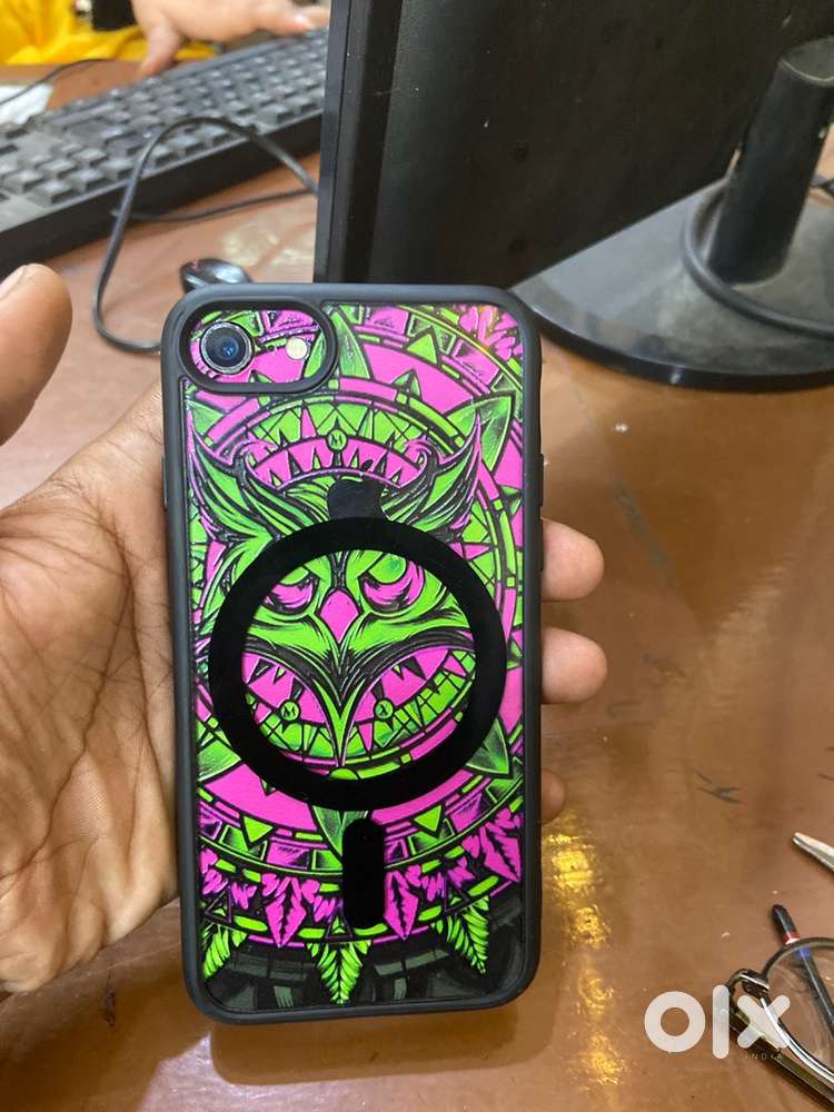 I phone 7 without any problem all parts original and fully good