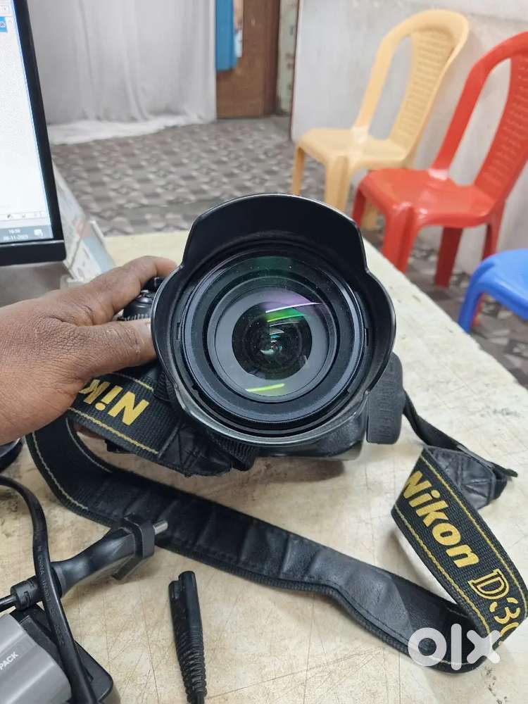 Nikon 300s