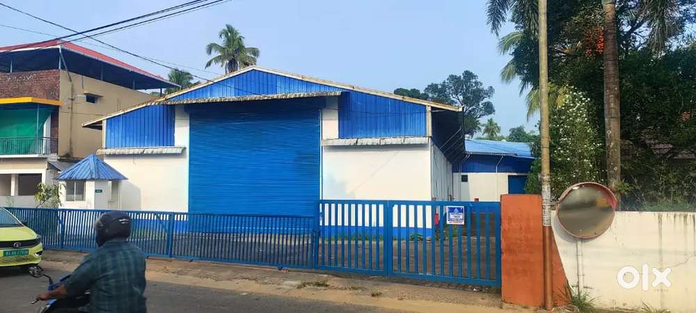 16,000 sqft godown for rent in Eloor at ₹22 per sqft.