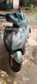 30% tyres. Plastic doms damaged engine running condition