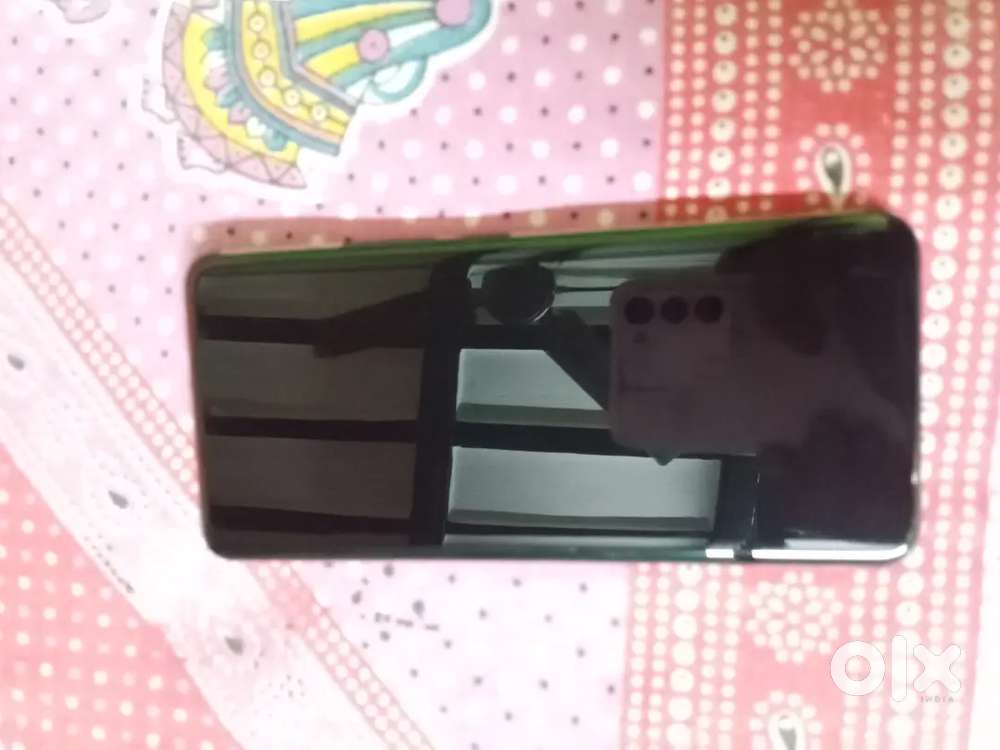 1year 8month old honor 90black 12gb 512gb