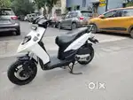 2021 model Aprilia 125 sr