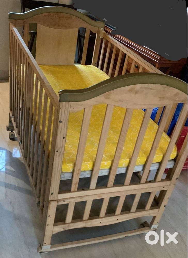 sale of baby cot