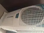CROMPTON DESERT AIR COOLER (white and teal)    Capacity: 75L