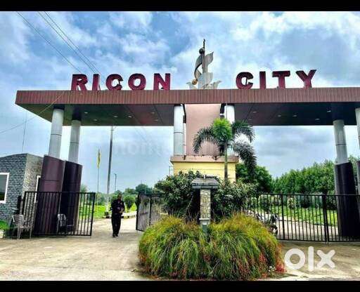 Fully developed colony with all amennities 22*50 plot only @3300000