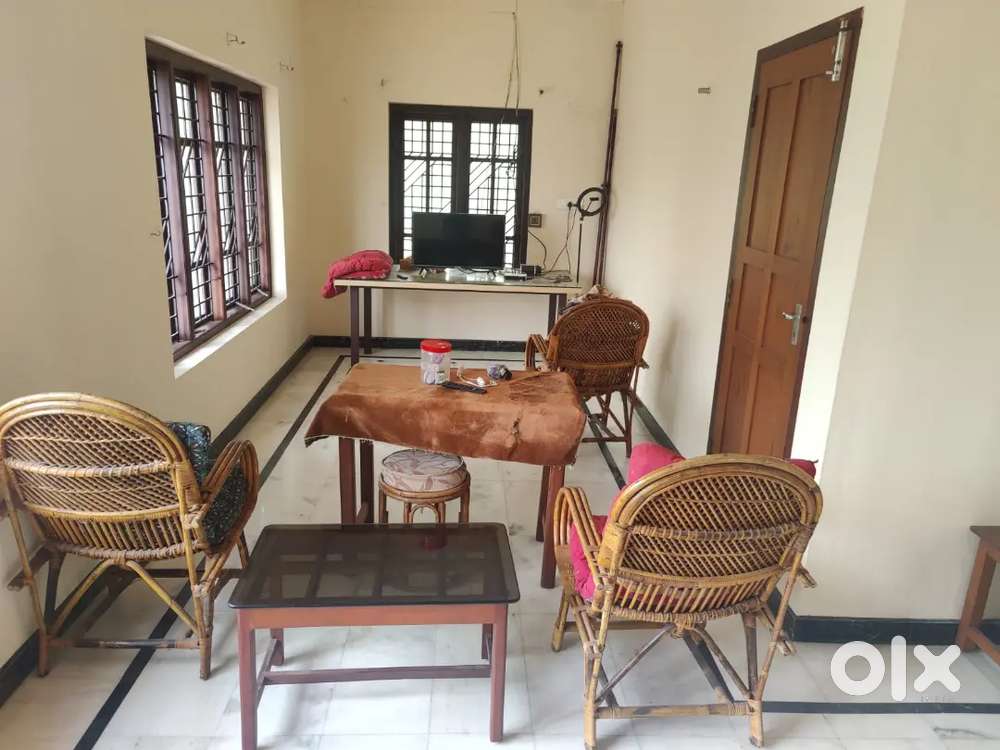 FURNISHED HOUSE UPSTAIR FOR RENT @ PANNEN PARA