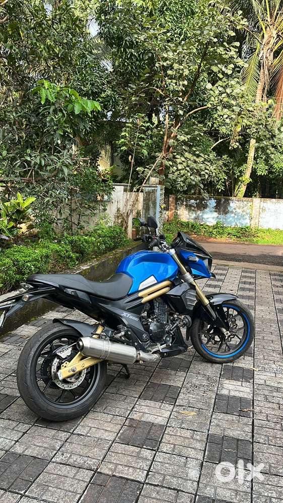 Mahindra mojo 300