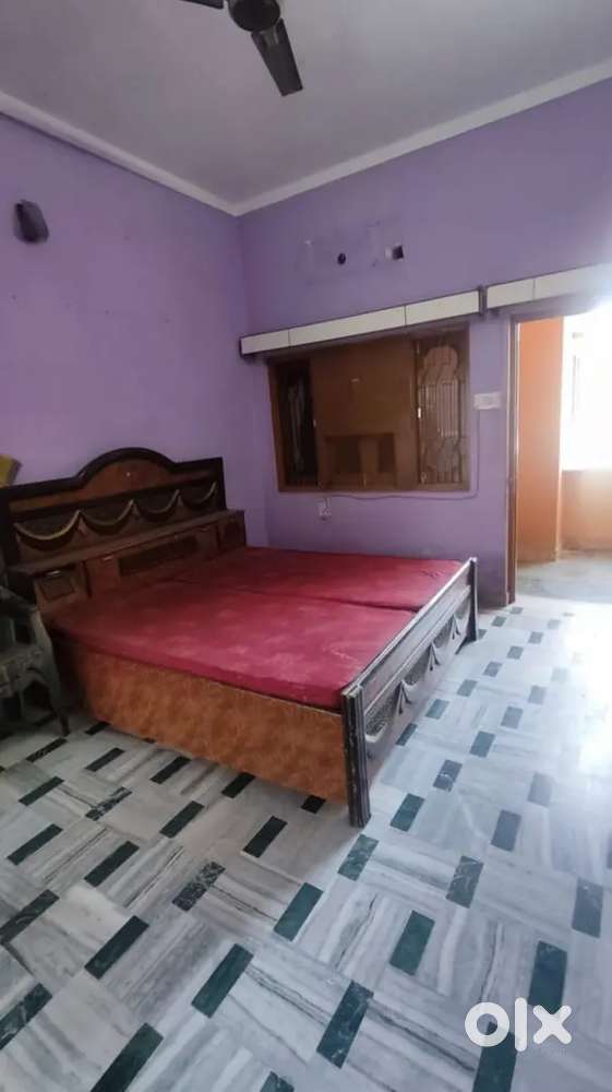 Room on rent for bachelors or working individuals(Tiffin Available)
