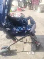 Urgent sale Baby  things in very good condition,or b bhot samaan hai