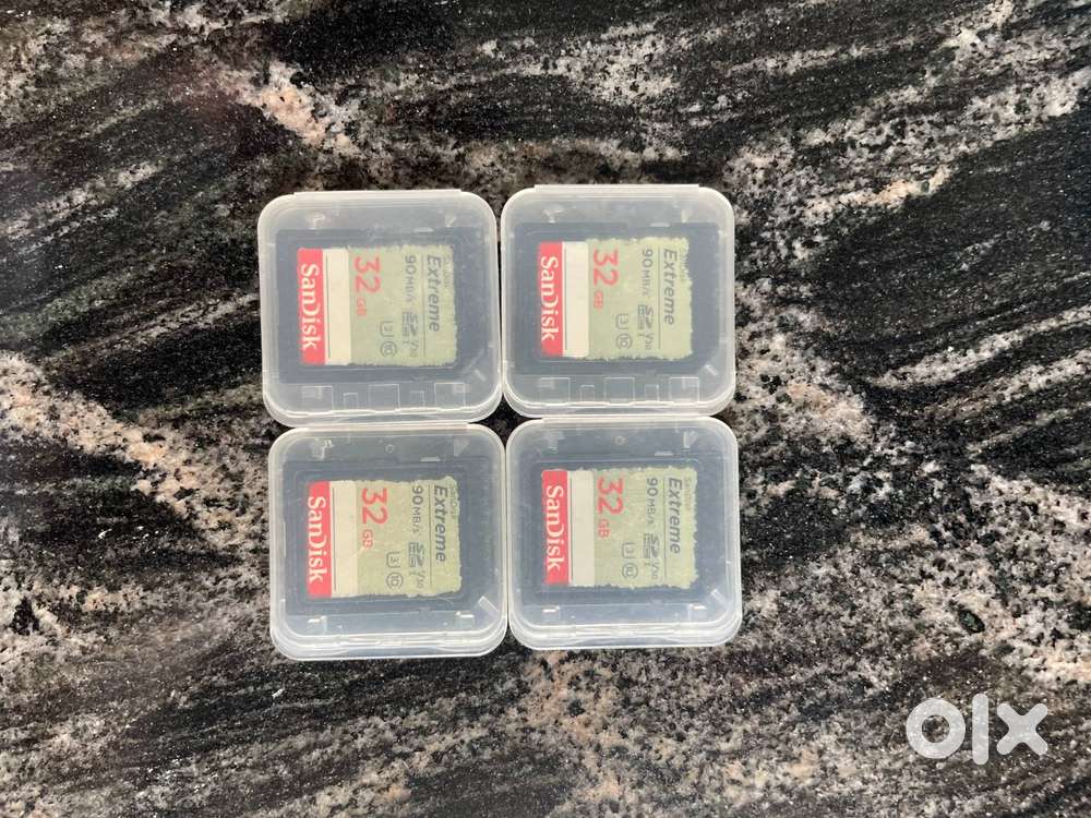 SanDisk 32GB UHS - 1 Memory Cards