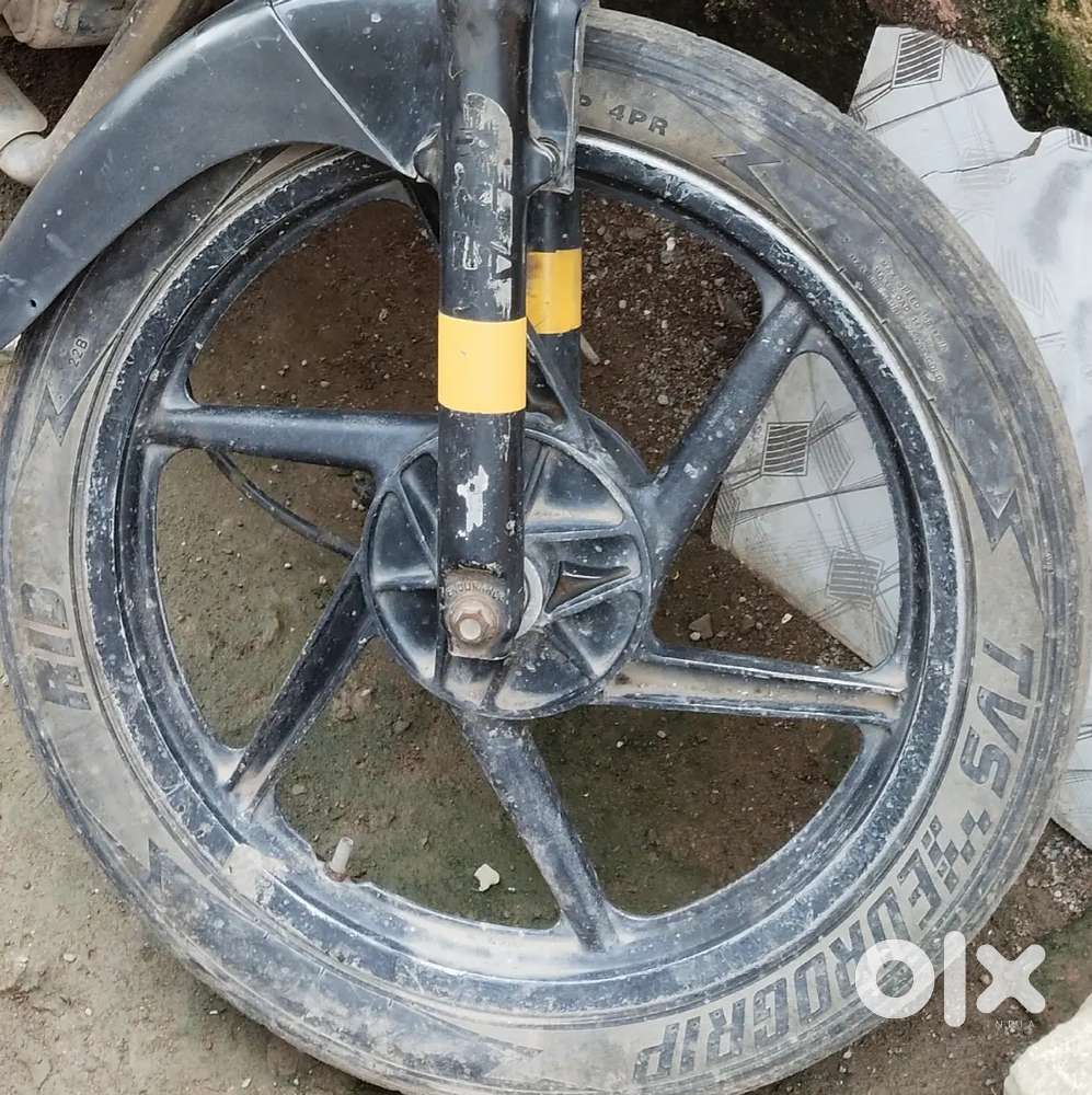 Discover 135 cc mag wheel