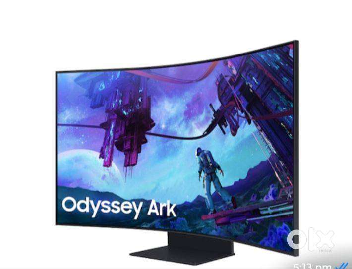 Semsung 1000 curved monitor 57 inch