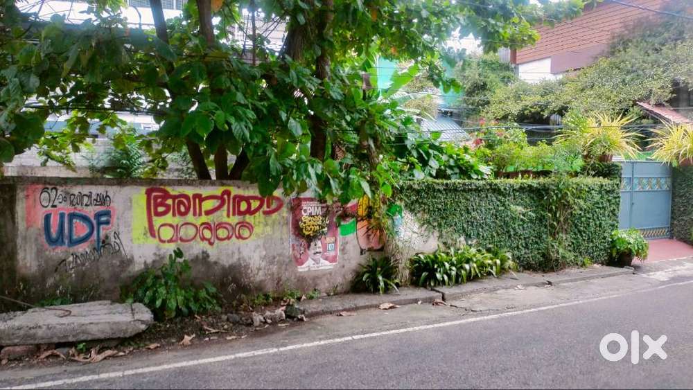 PrimePrime Land - 4.75 cents - Deewans Road, Marine Drive