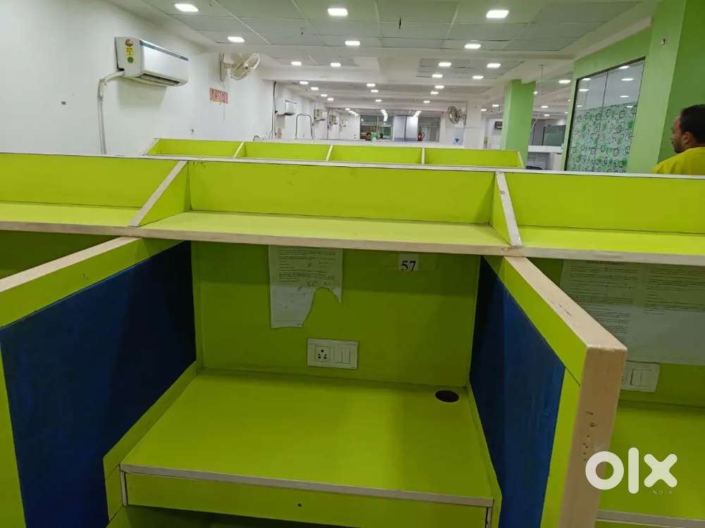 25seats bop for rent 45000 near metro with furniture cabin