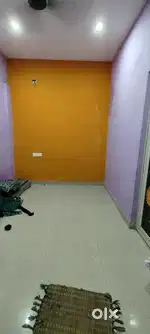 I need girls roommate