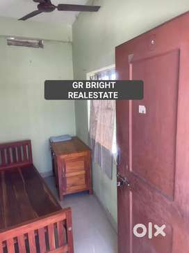 Single Room Furnished for one person well maintained rent near metro