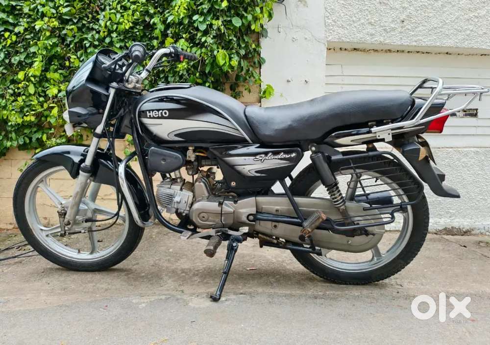 2018-MODEL 
HERO SPLENDOR PLUS BIKE 
27000 KM RUNNING 
SHOWROOM
