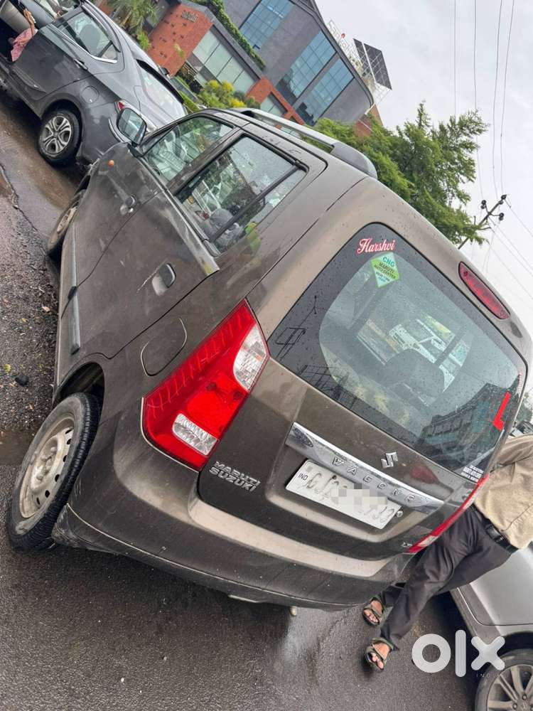Wagon R CNG  2013  Good Mileage  Urgent Sale
