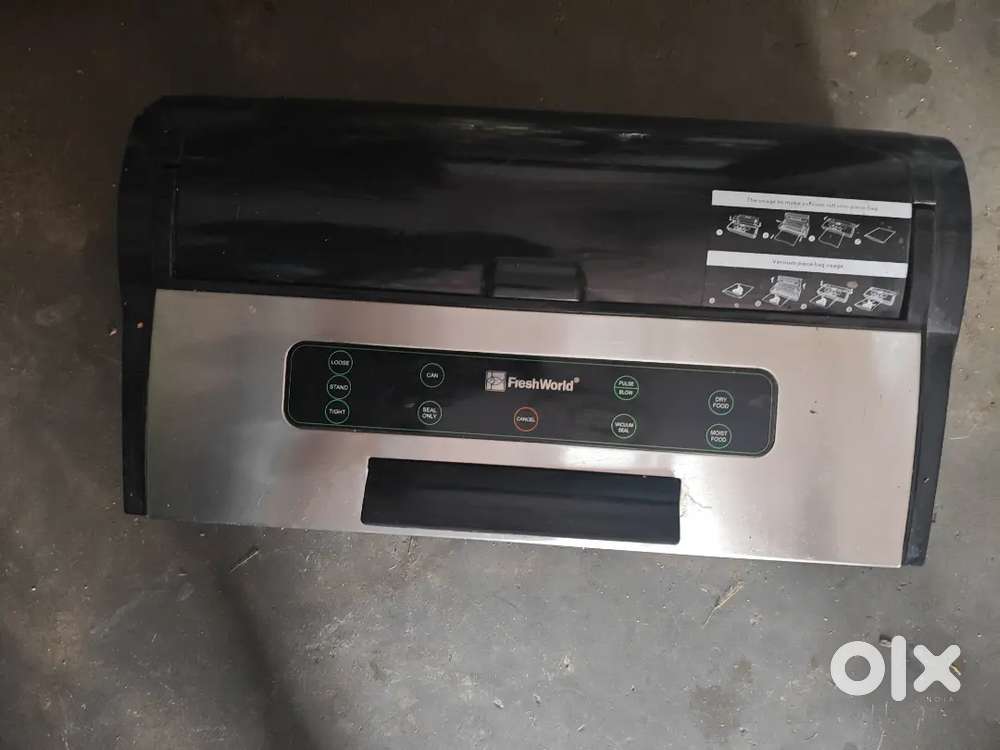 VACUUM SEALING MACHINE