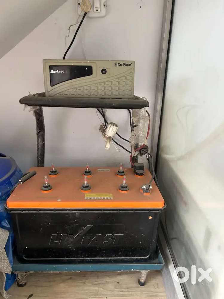 Inverter with battery