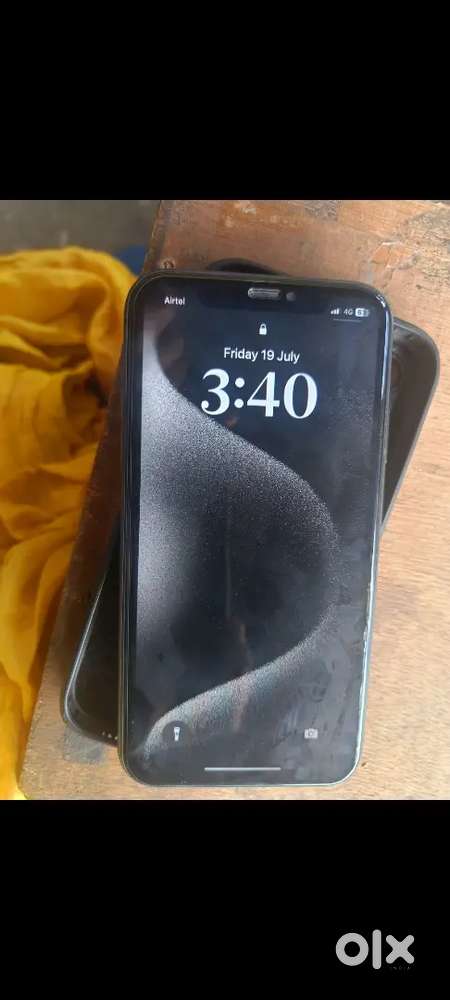 iPhone 11 black good condition