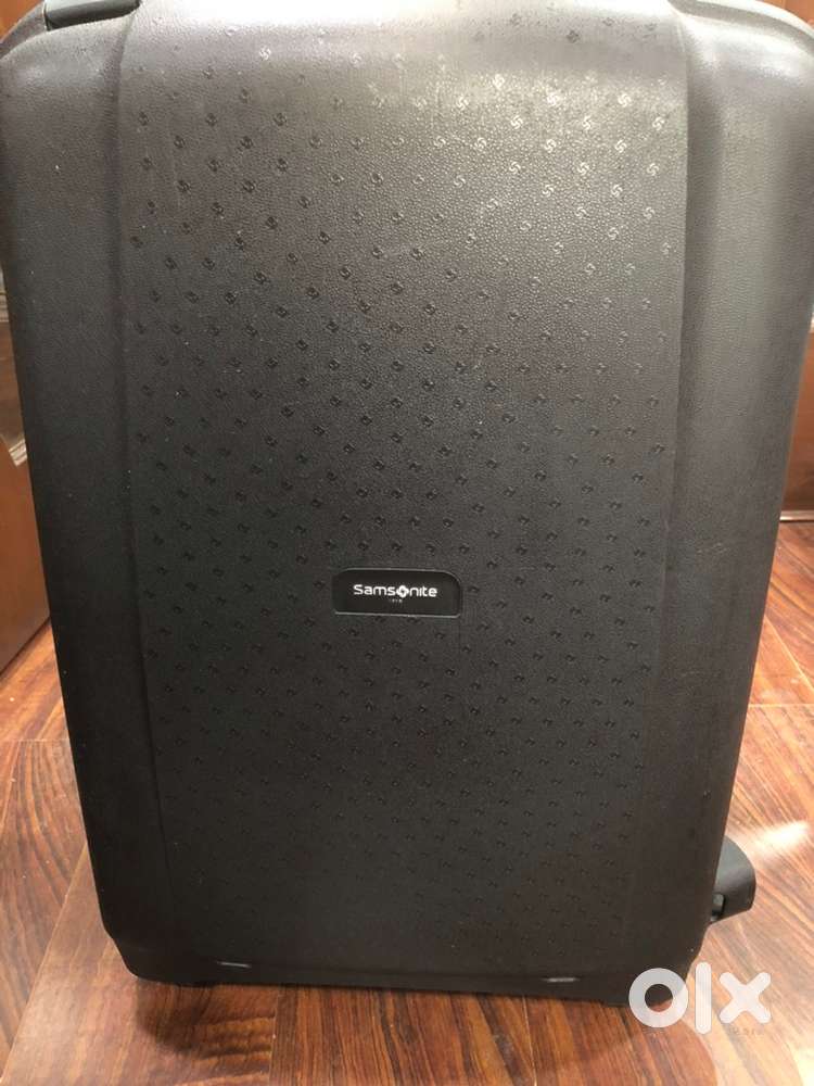 Samsonite Black Carry-On Suitcase Medium