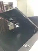 Queen Size hydrolic bed in 18K