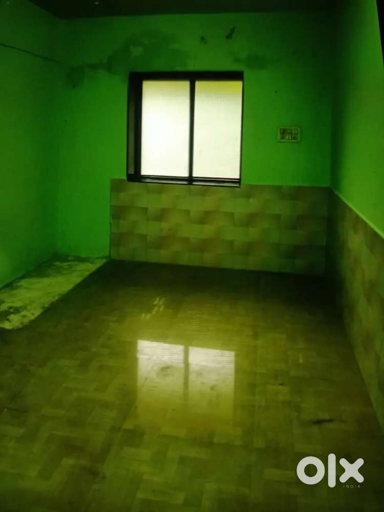 1 kilometre metro station