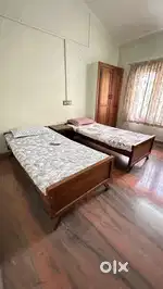 Air Conditioned Paying Guest Accommodation for ladies