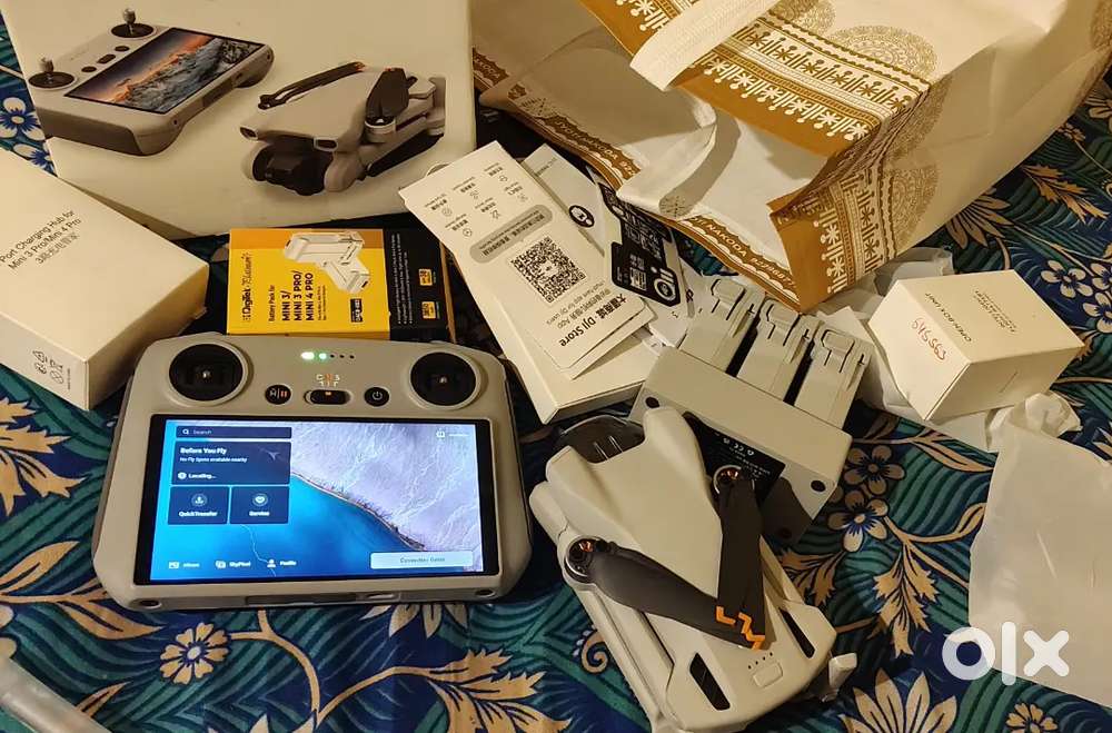 NEW Dji mini 3 flymore combo ( 15 ) days old