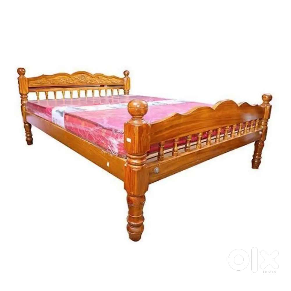 King size bed mahagany wood