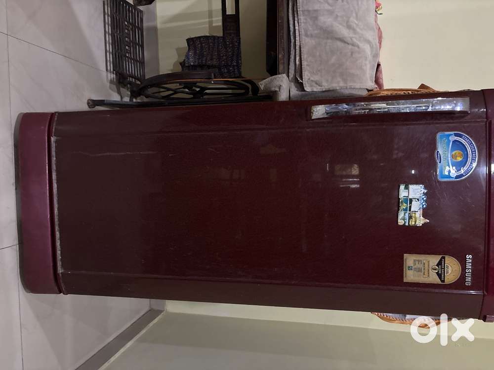 Samsung 190 Litres 2014 manufactured designer Fride 11 years old.