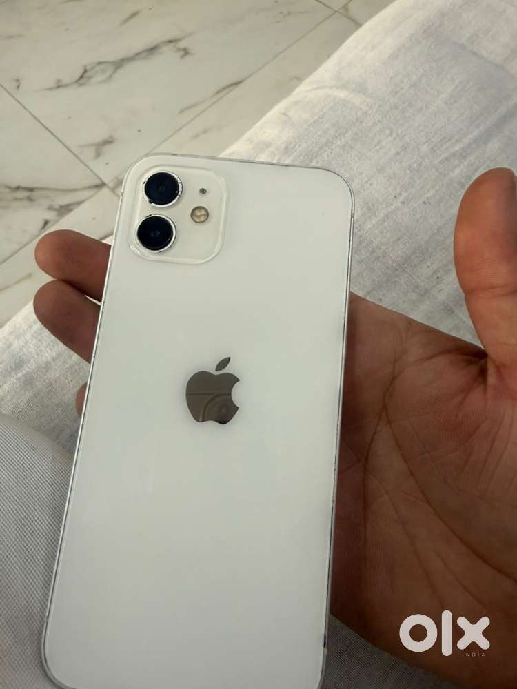Iphone 12 64 gb good conditon