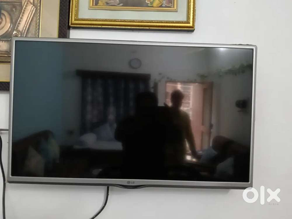 LG 32 INC LED TV