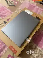 Lenovo Yoga Slim 7i – Intel Ultra 5 125H  16GB / 512GB