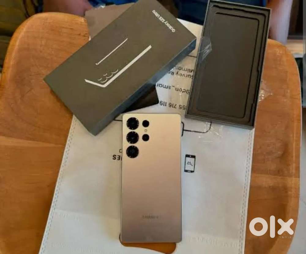 Samsung Galaxy S25 Ultra 256GB Storage New Condition