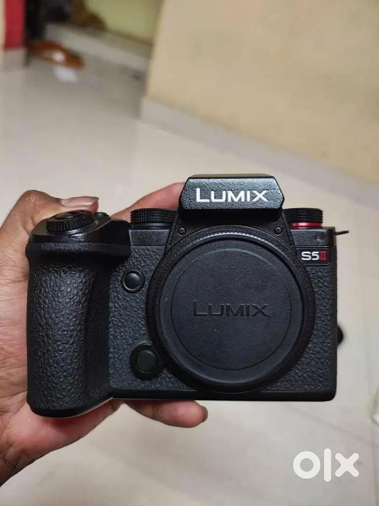 Panasonic lumix s5ii with 2 lenses