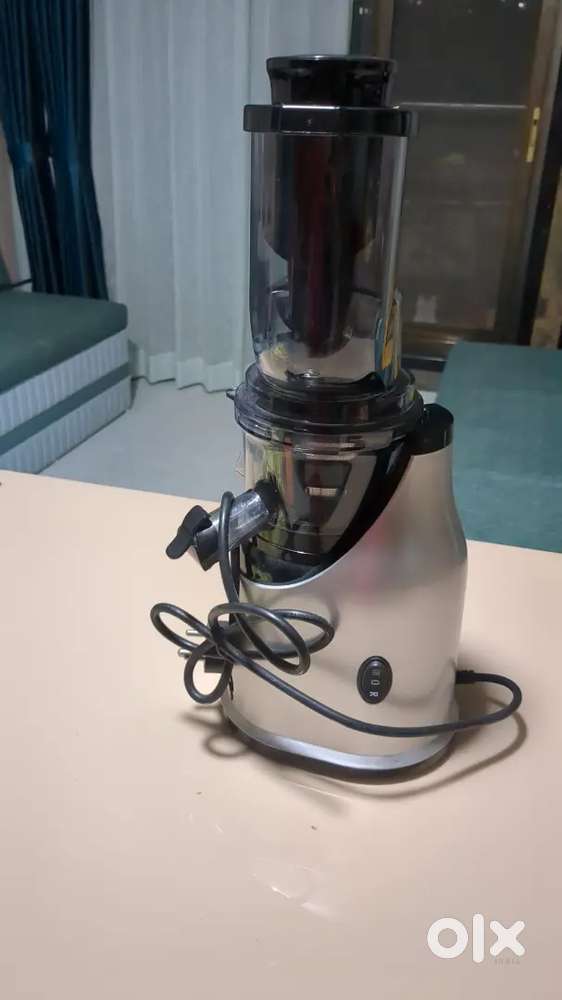 Borosil Cold press juicer