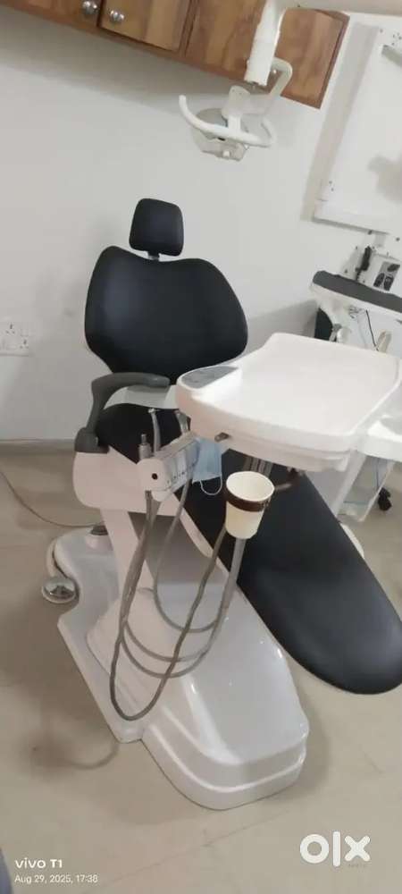 Dental chair fully electronic