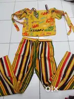 Urgent sell jeans t shirt