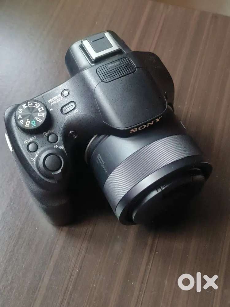 Sony DSC HX400V  50X Optical zoom for Photography and Videography