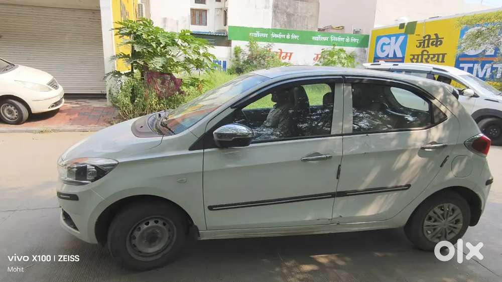 Tata Tiago 2018 Petrol 20800 Km Driven