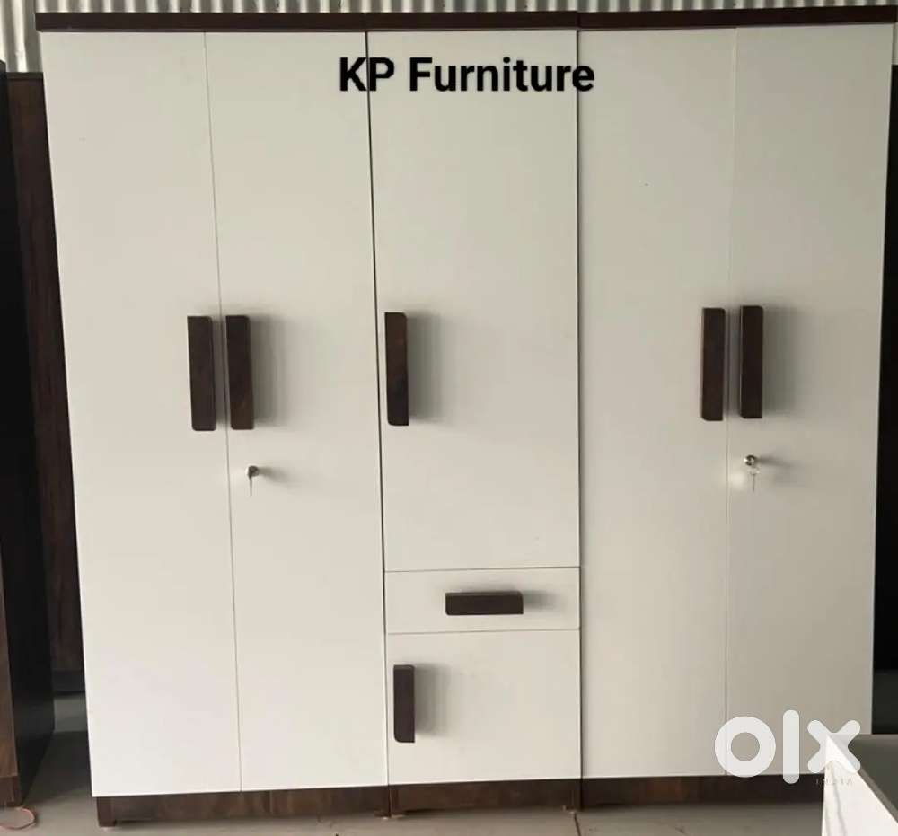 Brand new Factory Made 5 Door Wordrobe