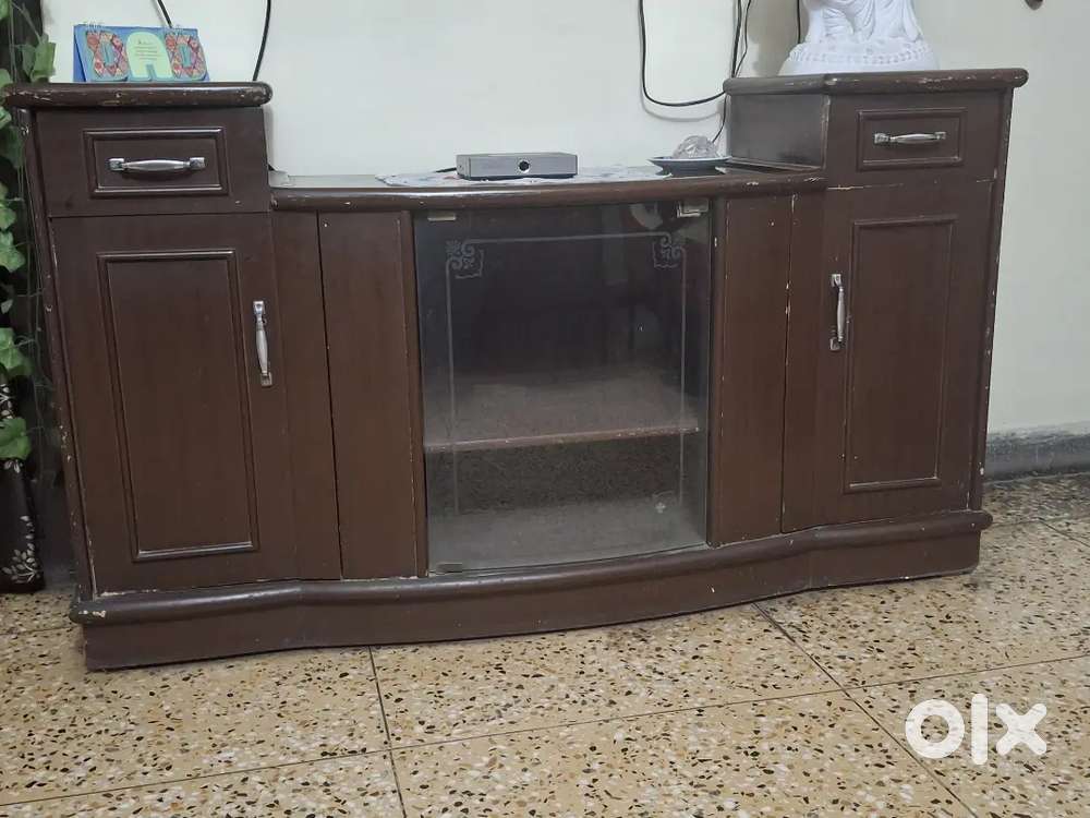 Tv cabinet