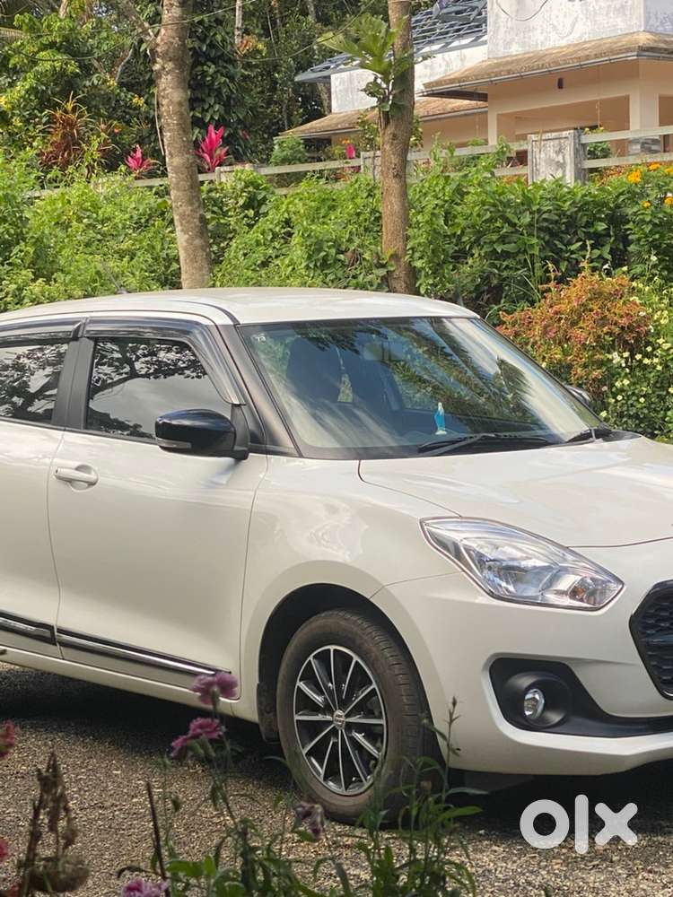 Maruti Suzuki Swift 2022 Petrol 45000 Km Driven