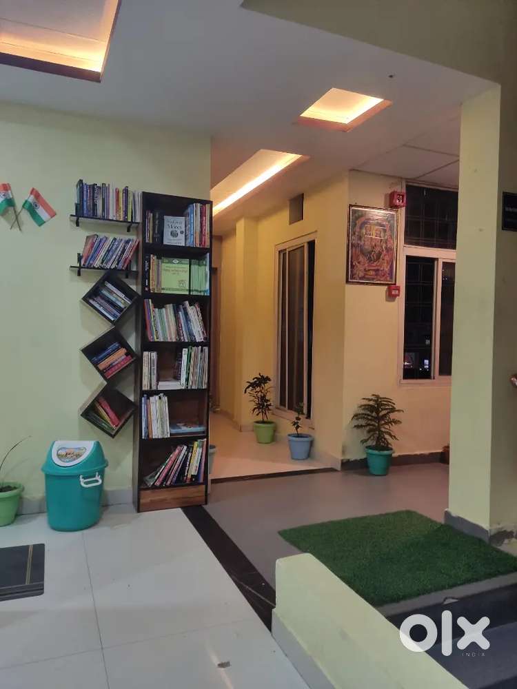 Cloud kitchen space also serve as library caafe